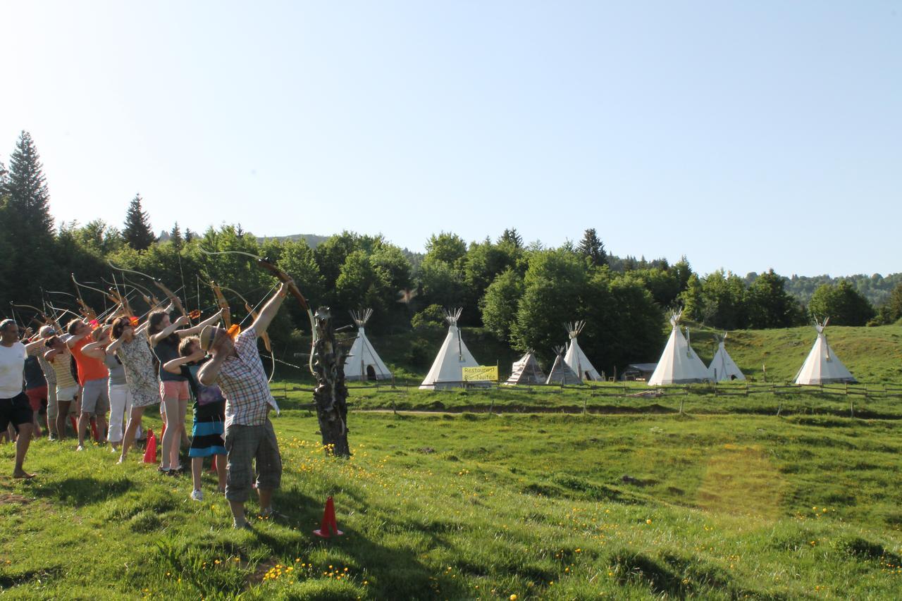 La Féclaz Village Tipi المظهر الخارجي الصورة
