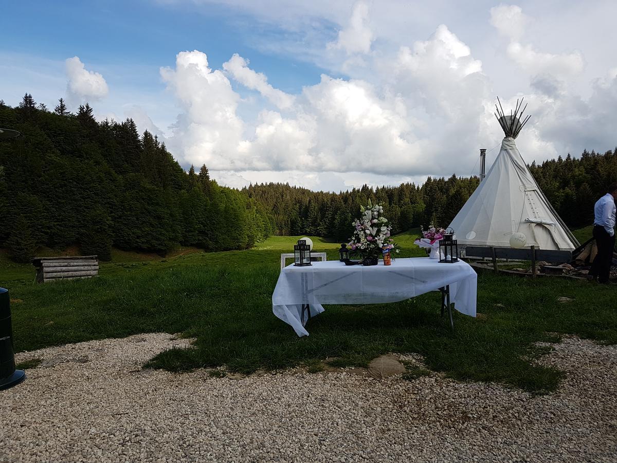 La Féclaz Village Tipi المظهر الخارجي الصورة